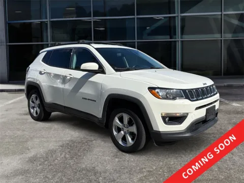 White 2018 Jeep Compass Latitude for sale in Knoxville, TN