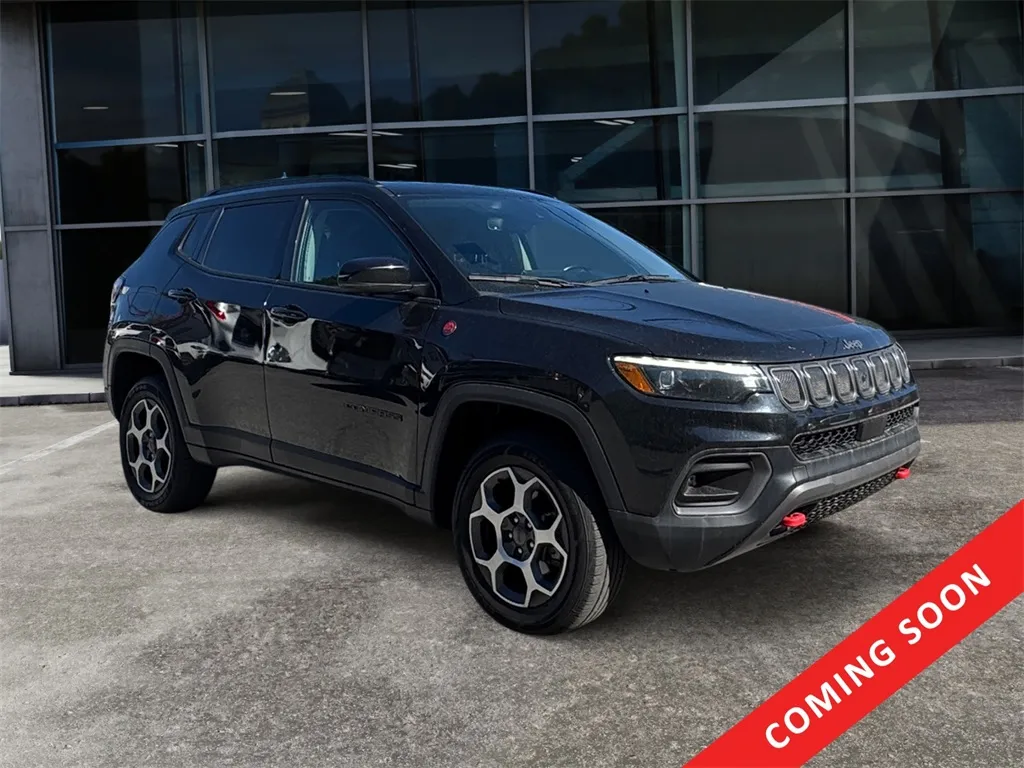 Black 2022 Jeep Compass Trailhawk for sale in Knoxville, TN