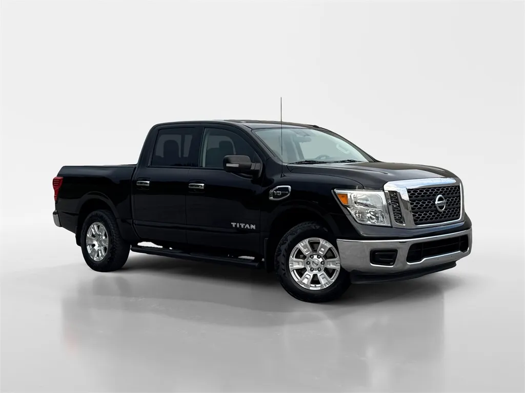 2017 Nissan Titan