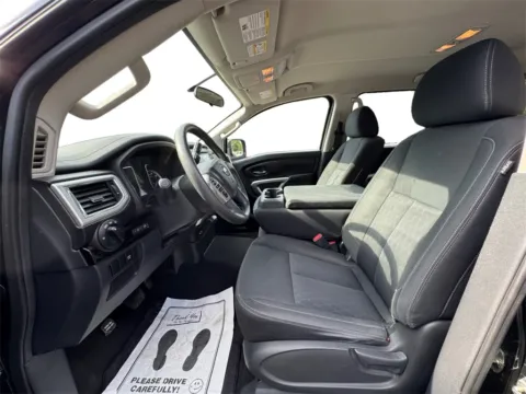 More photos of 2017 Nissan Titan SV at Cars 4 U LLC, TN