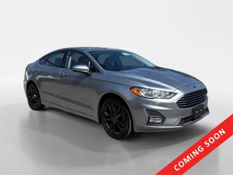 Silver 2020 Ford Fusion SE for sale in Knoxville, TN
