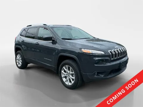 Gray 2018 Jeep Cherokee Latitude Plus for sale in Knoxville, TN