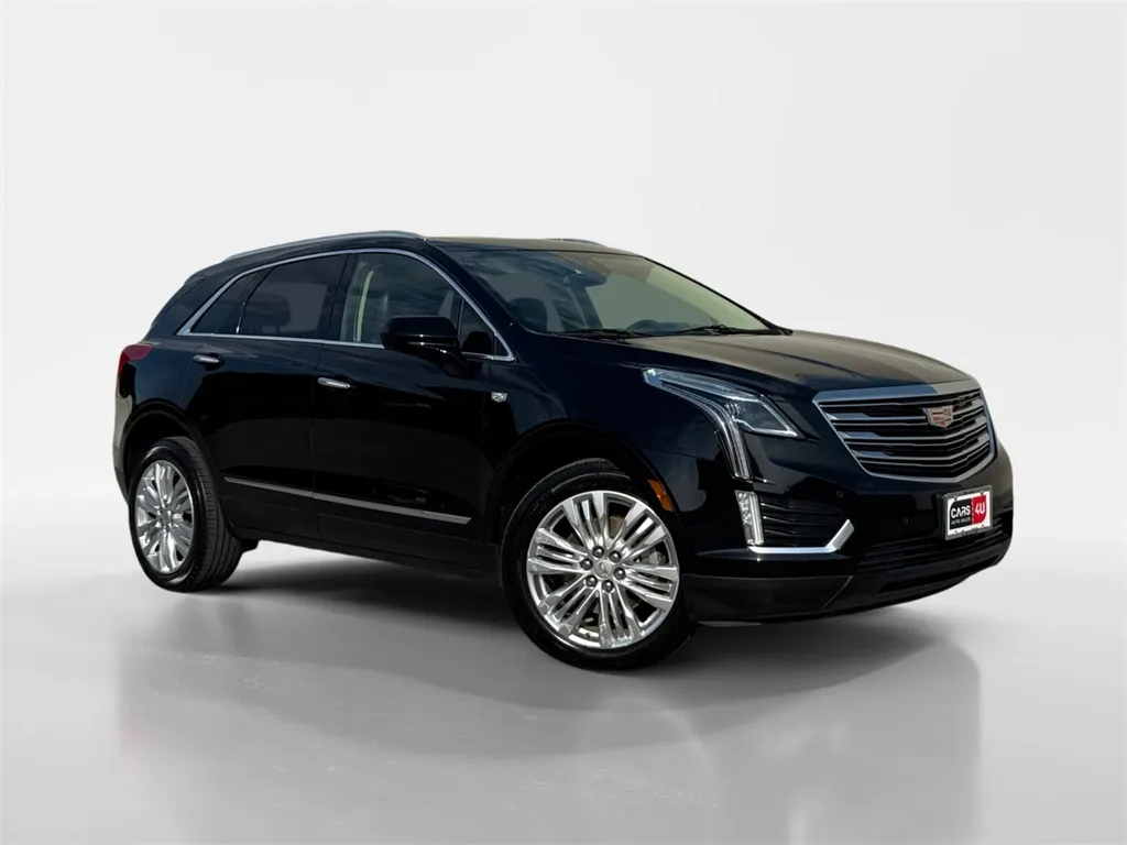 Black 2019 Cadillac XT5 Premium Luxury for sale in Knoxville, TN