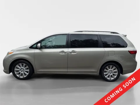 More photos of 2017 Toyota Sienna Limited at Cars 4 U LLC, TN