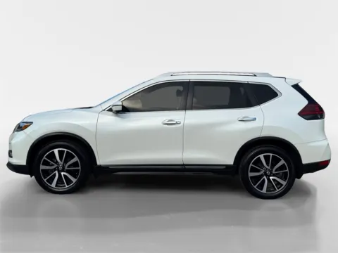 More photos of 2019 Nissan Rogue SL at Cars 4 U LLC, TN
