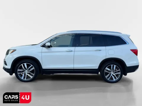 More photos of 2018 Honda Pilot Touring at Cars 4 U LLC, TN
