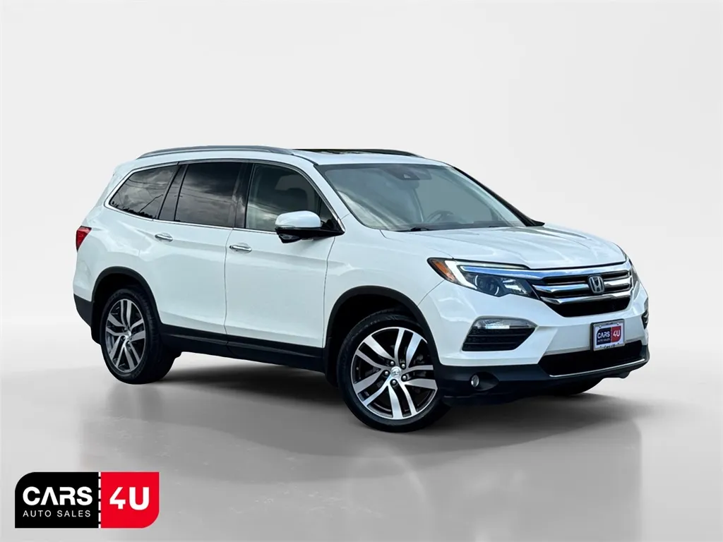 White 2018 Honda Pilot Touring for sale in Knoxville, TN