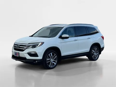 Another view of 2018 Honda Pilot Touring for sale in Knoxville, TN at Cars 4 U LLC