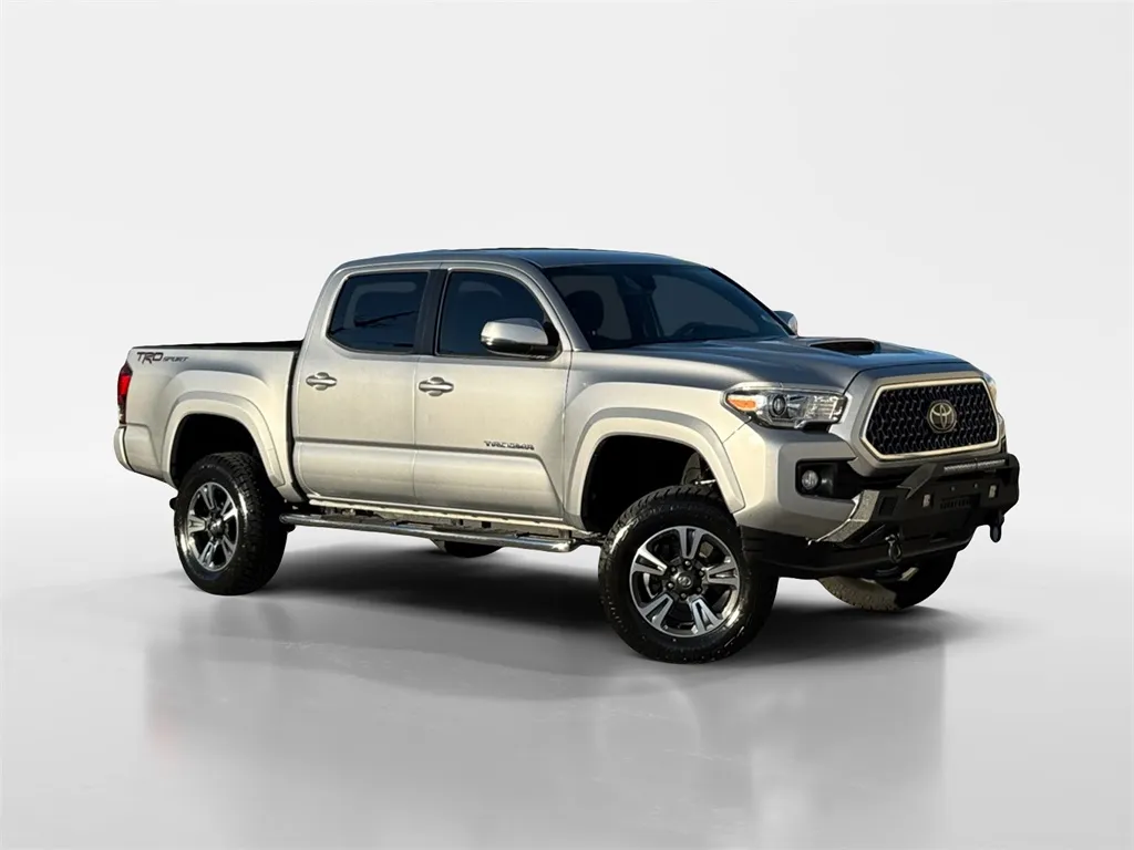 Silver 2019 Toyota Tacoma TRD Sport for sale in Knoxville, TN