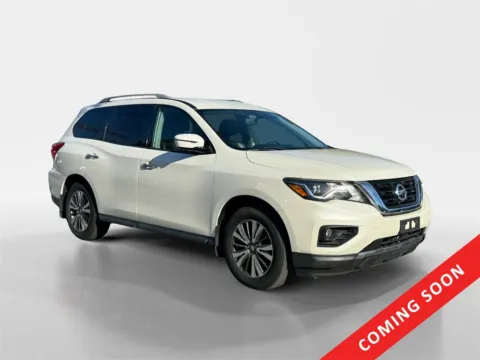White 2017 Nissan Pathfinder SL for sale in Knoxville, TN