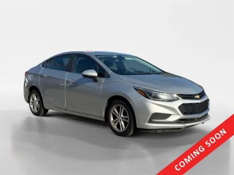 Silver 2018 Chevrolet Cruze LT for sale in Knoxville, TN