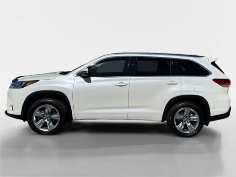 More photos of 2019 Toyota Highlander Limited at Cars 4 U LLC, TN