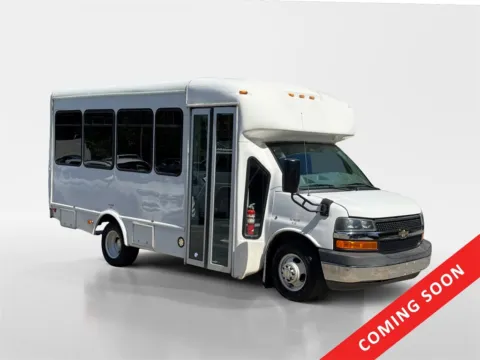 White 2015 Chevrolet Express 3500 Diesel for sale in Knoxville, TN
