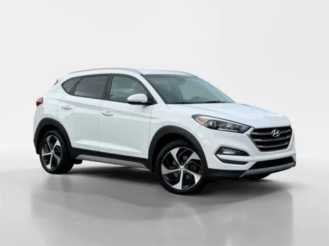 White 2017 Hyundai Tucson Sport for sale in Knoxville, TN