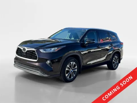 Another view of 2020 Toyota Highlander XLE for sale in Knoxville, TN at Cars 4 U LLC