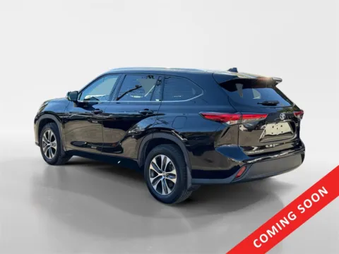 More photos of 2020 Toyota Highlander XLE at Cars 4 U LLC, TN