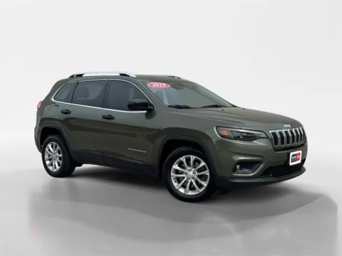 Green 2019 Jeep Cherokee Latitude for sale in Knoxville, TN
