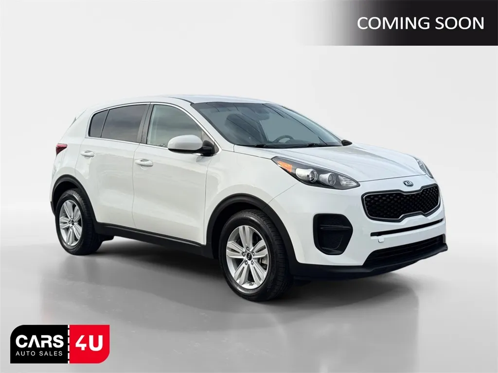 White 2017 Kia Sportage LX for sale in Knoxville, TN