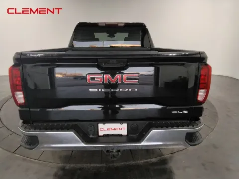 More photos of 2022 GMC Sierra 1500 SLE at Clement Supercenter, MO