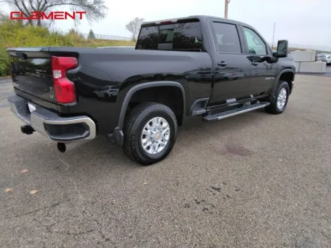More photos of 2024 Chevrolet Silverado 3500HD LT at Clement Supercenter, MO