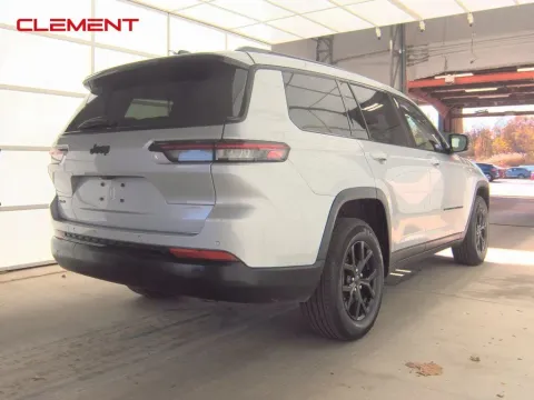 More photos of 2024 Jeep Grand Cherokee L Altitude at Clement Supercenter, MO