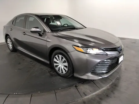 More photos of 2020 Toyota Camry Hybrid LE at Clement Supercenter, MO