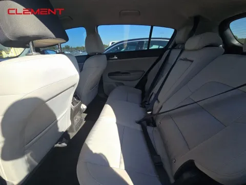 More photos of 2022 Kia Sportage LX at Clement Supercenter, MO