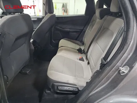 More photos of 2022 Ford Escape Hybrid SE at Clement Supercenter, MO