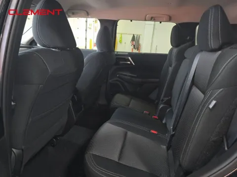 More photos of 2024 Mitsubishi Outlander ES at Clement Supercenter, MO