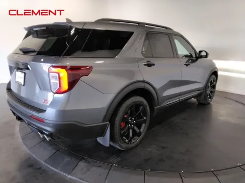 More photos of 2023 Ford Explorer ST at Clement Supercenter, MO