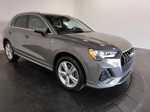 More photos of 2021 Audi Q3 Premium at Clement Supercenter, MO