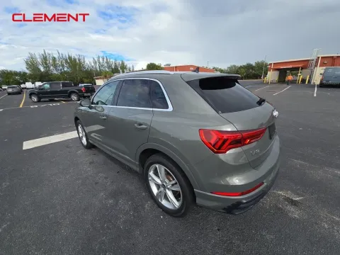 More photos of 2021 Audi Q3 Premium at Clement Supercenter, MO