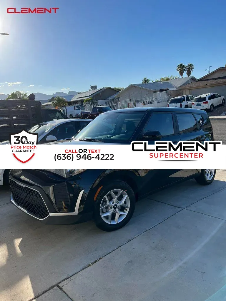 2023 Kia Soul LX's photo