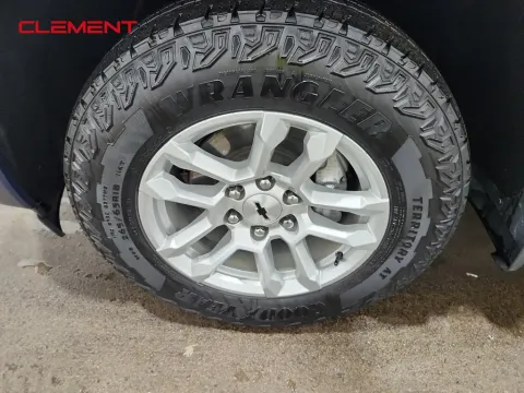 More photos of 2023 Chevrolet Silverado 1500 RST at Clement Supercenter, MO