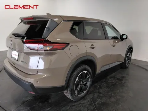 More photos of 2024 Nissan Rogue SV at Clement Supercenter, MO