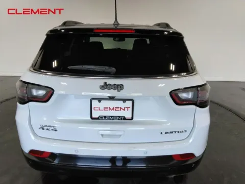 More photos of 2022 Jeep Compass Limited at Clement Supercenter, MO