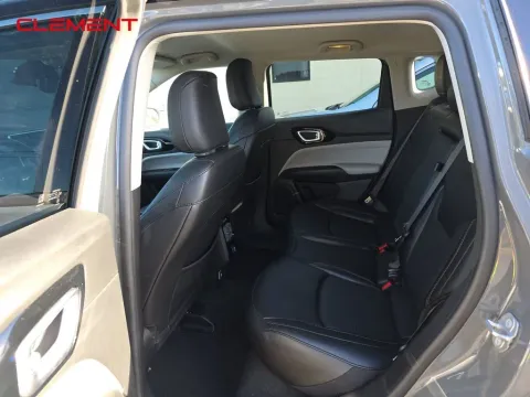 More photos of 2022 Jeep Compass Limited at Clement Supercenter, MO