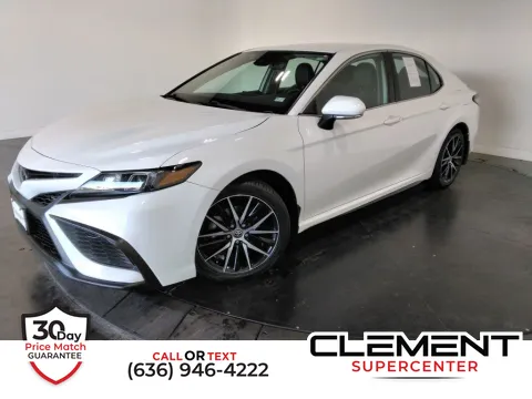 White 2024 Toyota Camry SE for sale in Saint Charles, MO