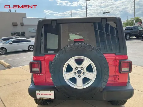More photos of 2019 Jeep Wrangler Unlimited Sport S at Clement Supercenter, MO
