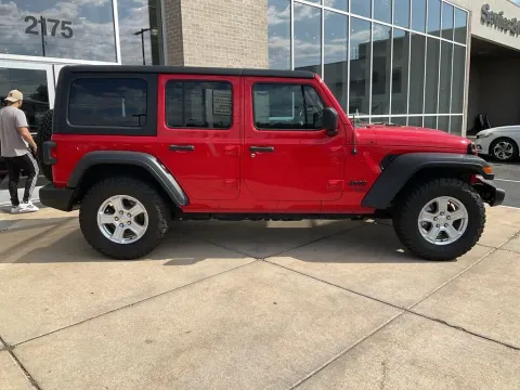 More photos of 2019 Jeep Wrangler Unlimited Sport S at Clement Supercenter, MO