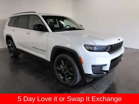 Another view of 2023 Jeep Grand Cherokee L Altitude for sale in Saint Charles, MO at Clement Supercenter