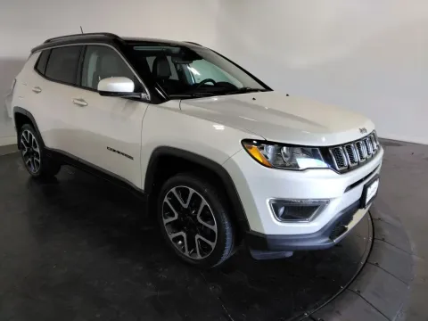 More photos of 2018 Jeep Compass Limited at Clement Supercenter, MO