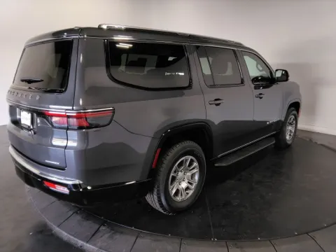 More photos of 2022 Jeep Wagoneer Series I at Clement Supercenter, MO