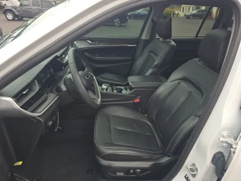 Another view of 2022 Jeep Grand Cherokee 4xe for sale in Saint Charles, MO at Clement Supercenter