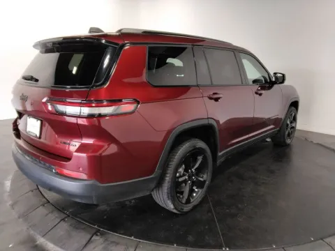 More photos of 2022 Jeep Grand Cherokee L Limited at Clement Supercenter, MO
