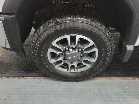 More photos of 2024 GMC Sierra 2500HD SLE at Clement Supercenter, MO