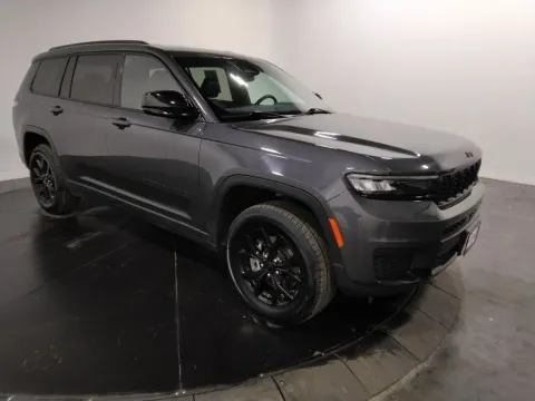 More photos of 2024 Jeep Grand Cherokee L Altitude at Clement Supercenter, MO