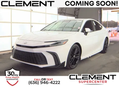 White 2025 Toyota Camry SE for sale in Saint Charles, MO