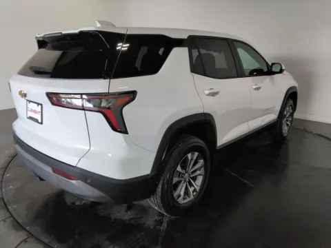 More photos of 2025 Chevrolet Equinox LT at Clement Supercenter, MO