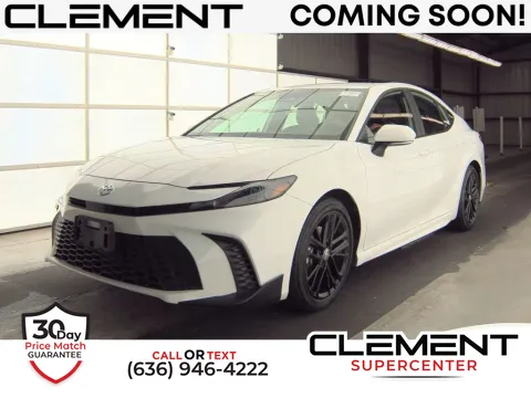 White 2025 Toyota Camry SE for sale in Saint Charles, MO